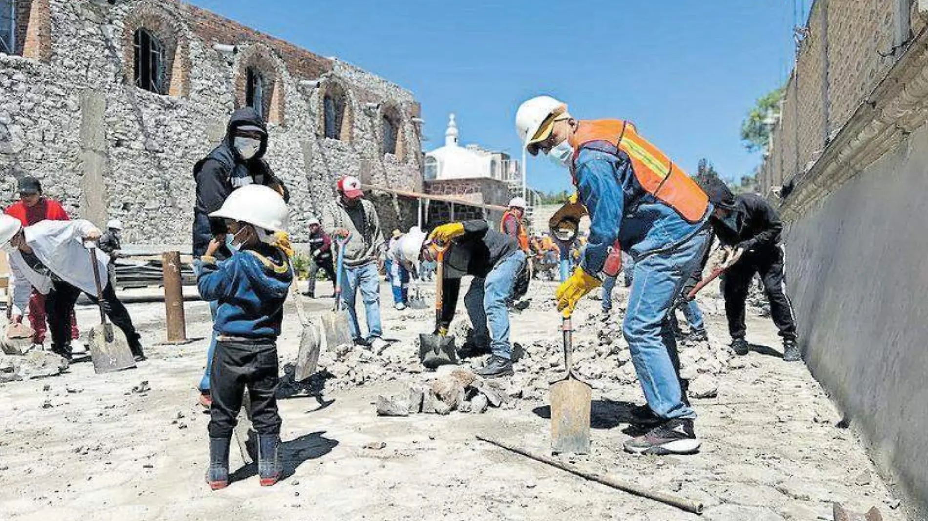 LIMPIEZA IGLESIA TENANGO 1